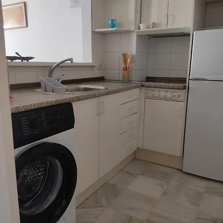 Sunbeach Apartment *