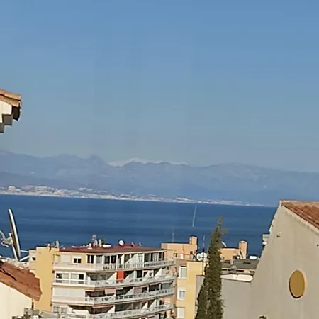 Sunbeach Apartment